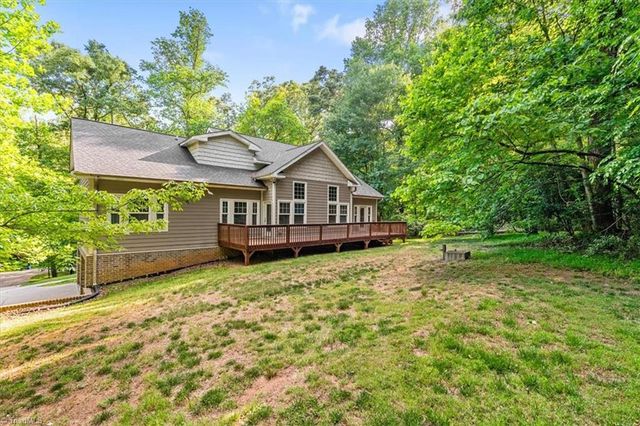 2105 Morning Star Lane, Winston-salem, NC 27107