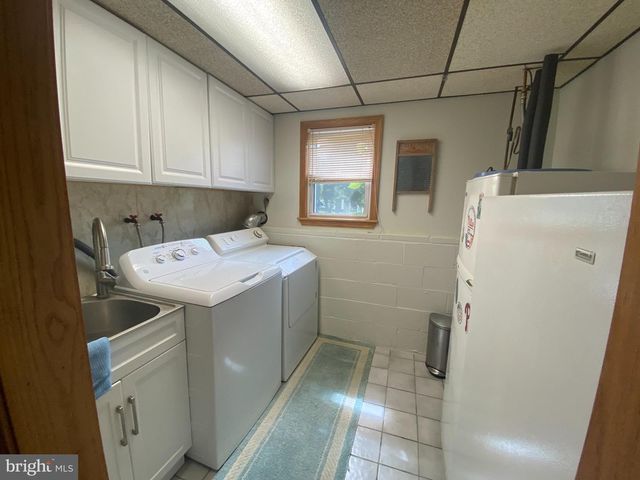 3102 DUCKWORTH DR, Pottstown, PA 19464