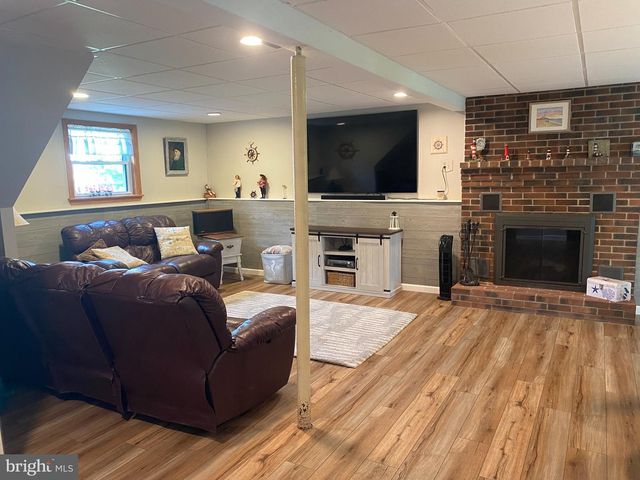 3102 DUCKWORTH DR, Pottstown, PA 19464