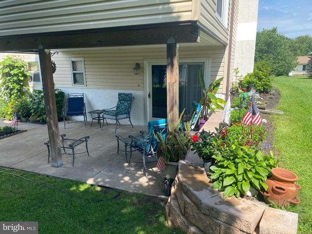 3102 DUCKWORTH DR, Pottstown, PA 19464