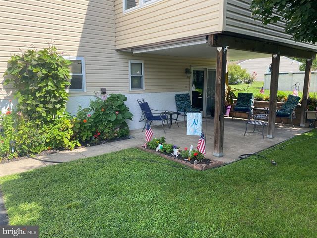 3102 DUCKWORTH DR, Pottstown, PA 19464