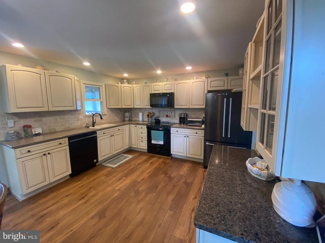 3102 DUCKWORTH DR, Pottstown, PA 19464