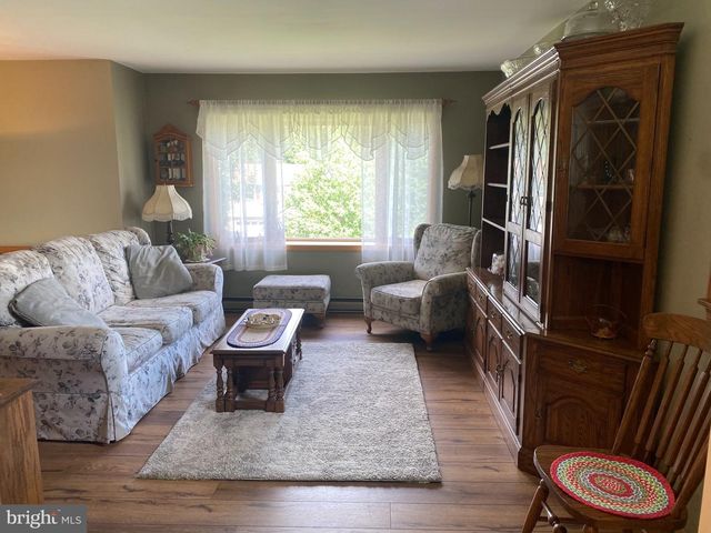 3102 DUCKWORTH DR, Pottstown, PA 19464