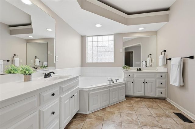 1846 Loughrey Street, Liberty, MO 64068