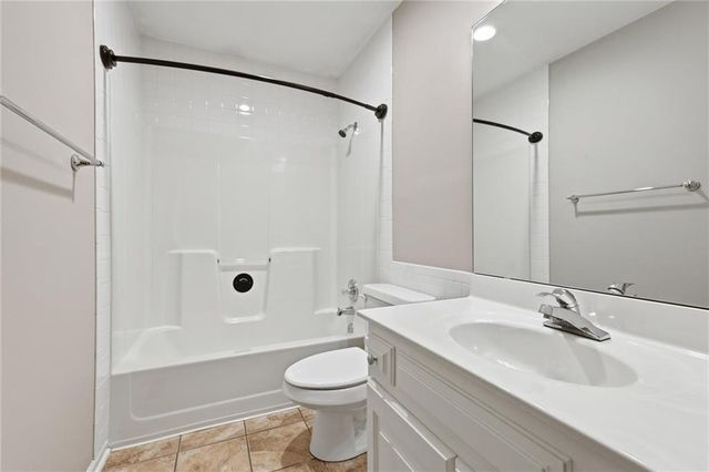 1846 Loughrey Street, Liberty, MO 64068