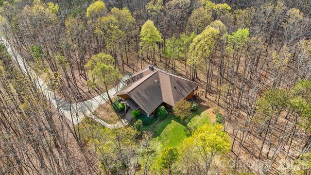 146 Harbor Watch Drive N, Statesville, NC 28677