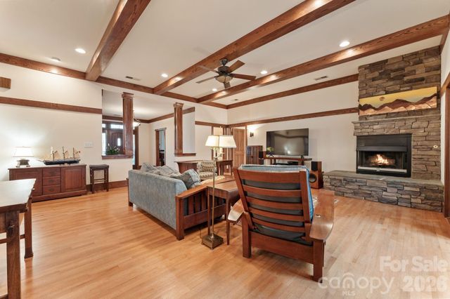 146 Harbor Watch Drive N, Statesville, NC 28677