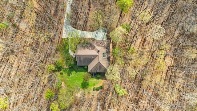 146 Harbor Watch Drive N, Statesville, NC 28677