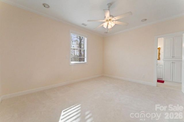 146 Harbor Watch Drive N, Statesville, NC 28677