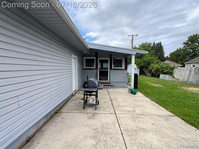 46030 Huling Street, Utica, MI 48317