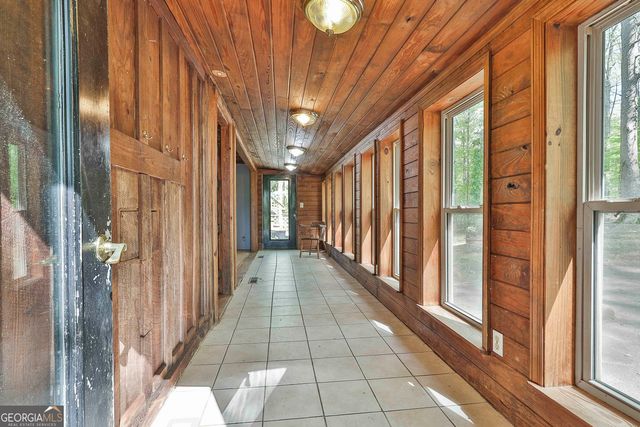 161 Hutchinson Lake Road, Senoia, GA 30276