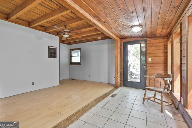 161 Hutchinson Lake Road, Senoia, GA 30276