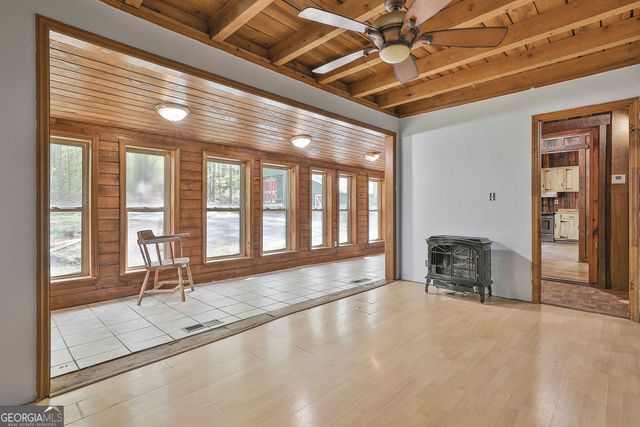 161 Hutchinson Lake Road, Senoia, GA 30276