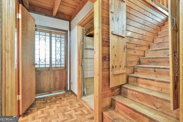 161 Hutchinson Lake Road, Senoia, GA 30276