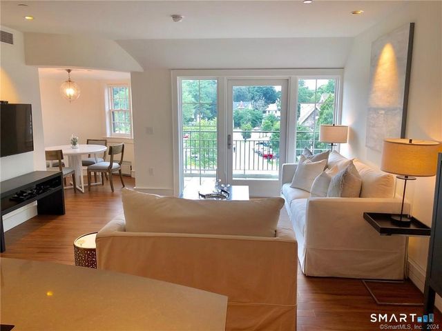 5 Church Lane 410, Westport, CT 06880