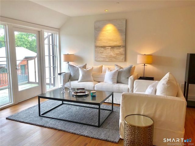 5 Church Lane 410, Westport, CT 06880