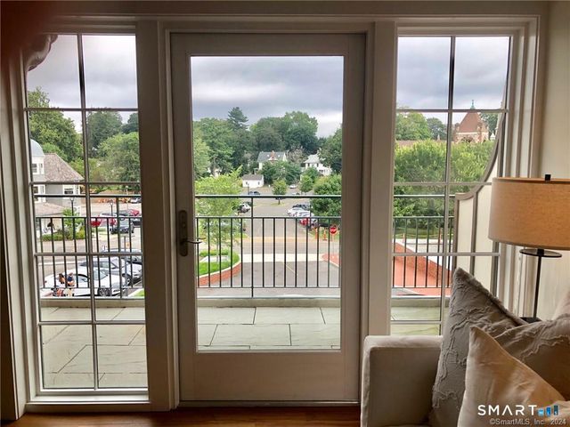 5 Church Lane 410, Westport, CT 06880
