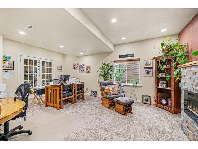 1917 80th Ave, Greeley, CO 80634