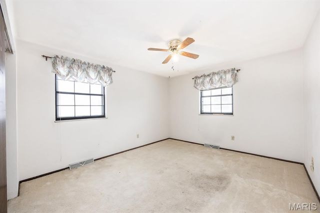 717 Knipp Avenue, Mascoutah, IL 62258