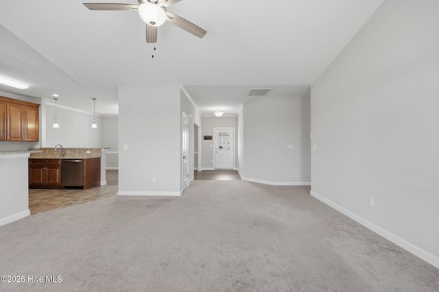 304 Mizzen Way, Elizabeth City, NC 27909