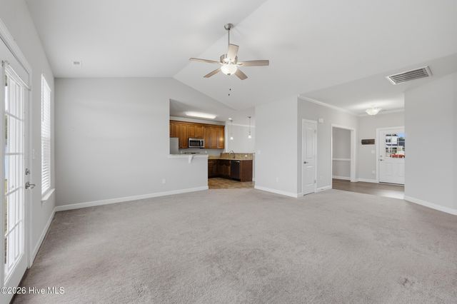 304 Mizzen Way, Elizabeth City, NC 27909