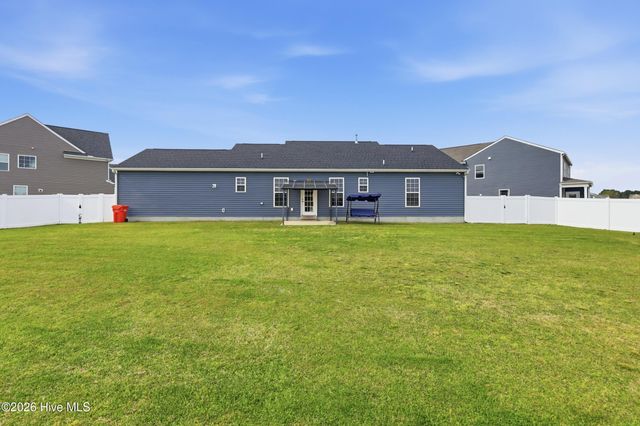 304 Mizzen Way, Elizabeth City, NC 27909