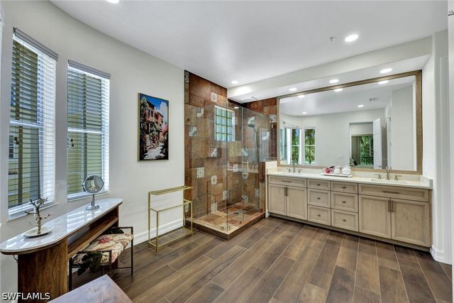 2609 Estrella CT 1902, Naples, FL 34109