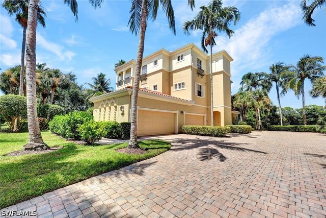 2609 Estrella CT 1902, Naples, FL 34109
