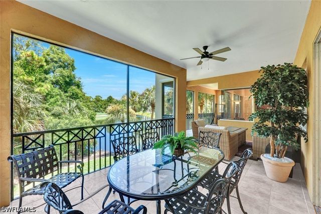 2609 Estrella CT 1902, Naples, FL 34109