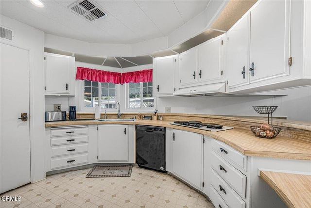 15750 E Arroyo Drive 172, Moorpark, CA 93021