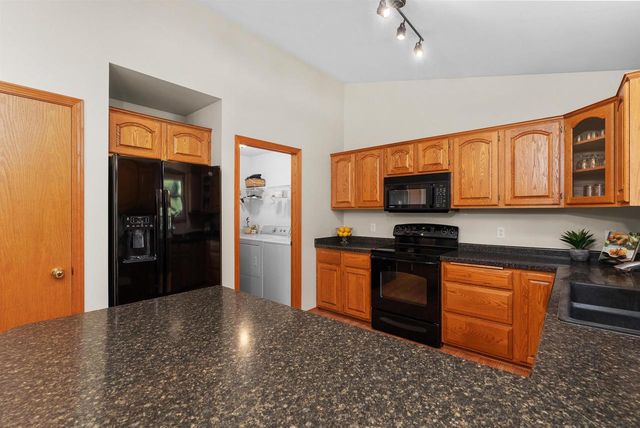 916 Forest View Drive, Verona, WI 53593