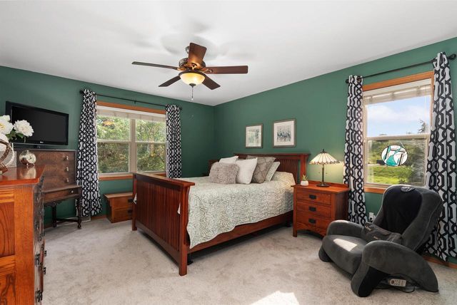 916 Forest View Drive, Verona, WI 53593