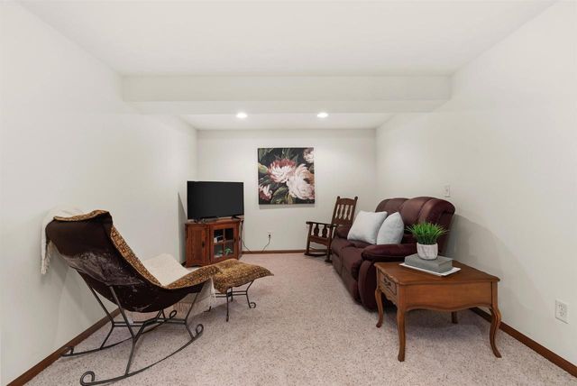916 Forest View Drive, Verona, WI 53593