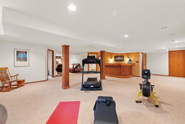 916 Forest View Drive, Verona, WI 53593
