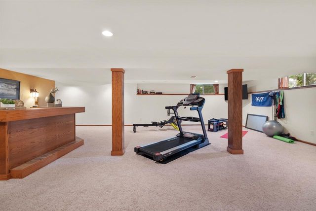 916 Forest View Drive, Verona, WI 53593
