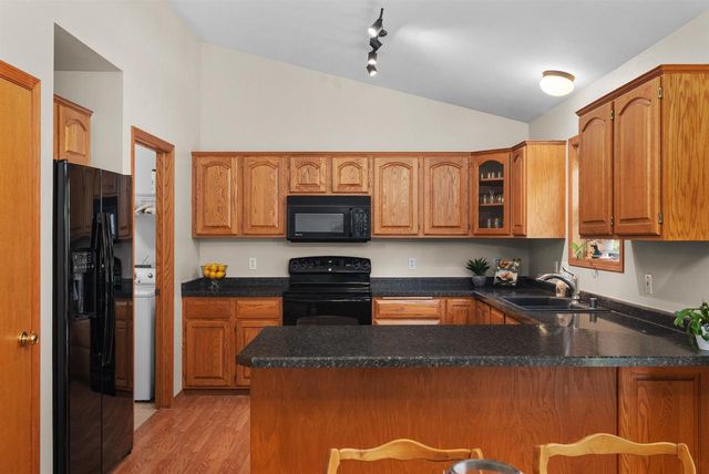 916 Forest View Drive, Verona, WI 53593
