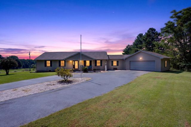 1380 Foster Road, Inman, SC 29349