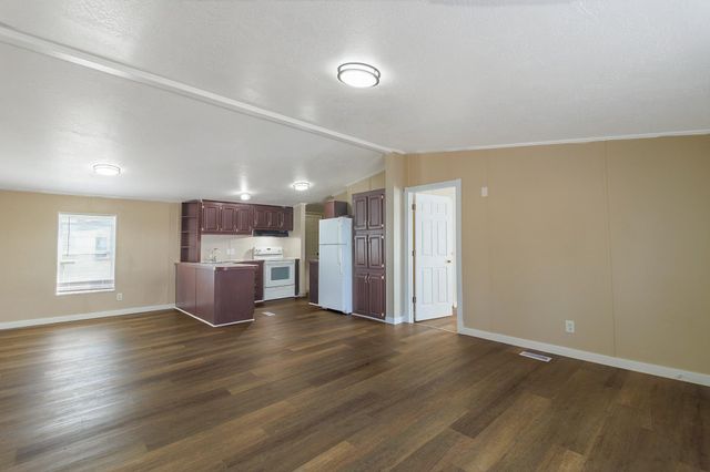 15610 W SR 2 Hwy, Medical Lake, WA 99022