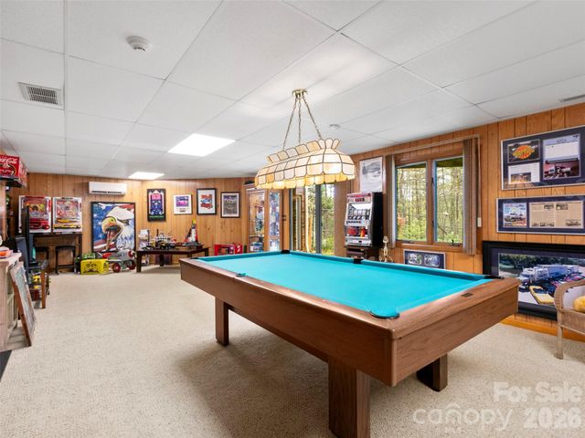 37 Hamilton Drive, Hendersonville, NC 28739