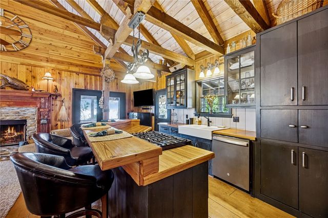 295 Incachee Court, Woodbine, GA 31569