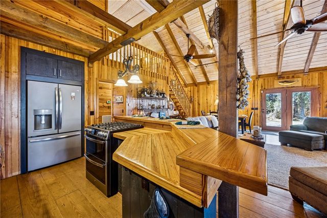 295 Incachee Court, Woodbine, GA 31569