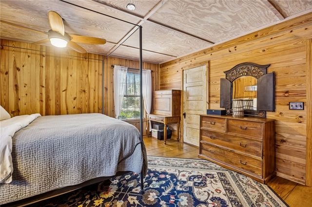 295 Incachee Court, Woodbine, GA 31569