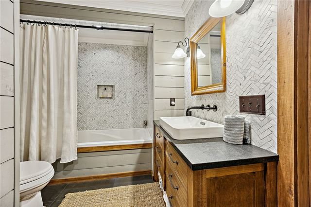 295 Incachee Court, Woodbine, GA 31569