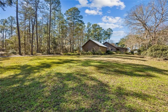295 Incachee Court, Woodbine, GA 31569