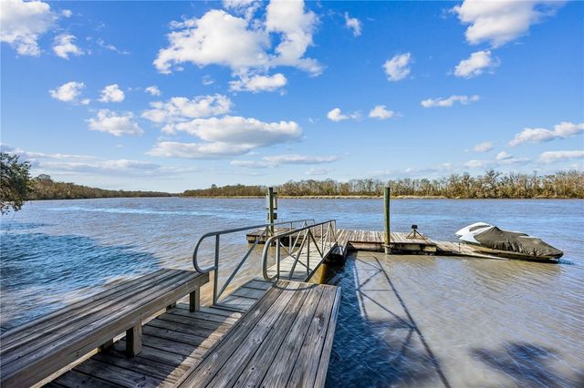 295 Incachee Court, Woodbine, GA 31569