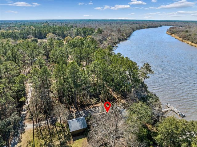 295 Incachee Court, Woodbine, GA 31569