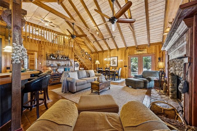 295 Incachee Court, Woodbine, GA 31569