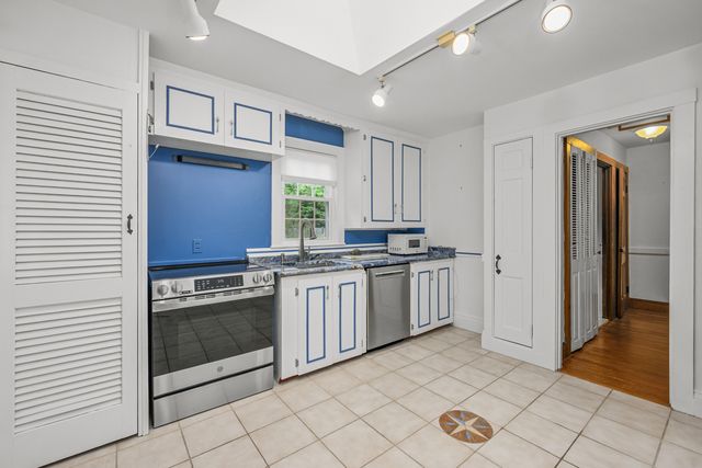 244 Craigville Beach Road, Hyannis, MA 02601