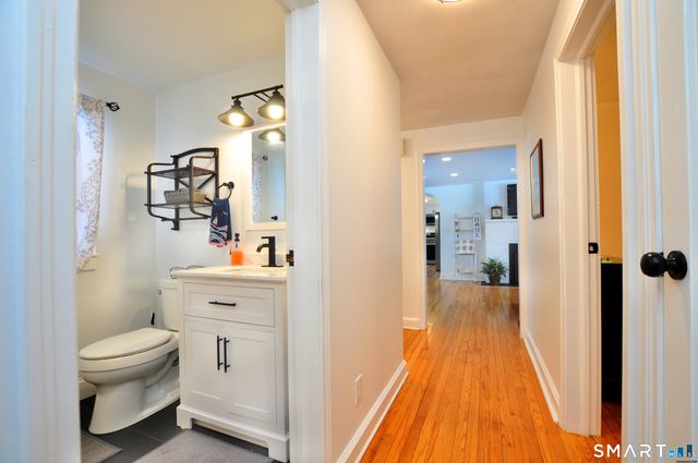 456 Plainville Avenue, Farmington, CT 06085