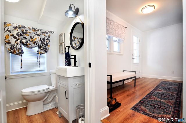 456 Plainville Avenue, Farmington, CT 06085